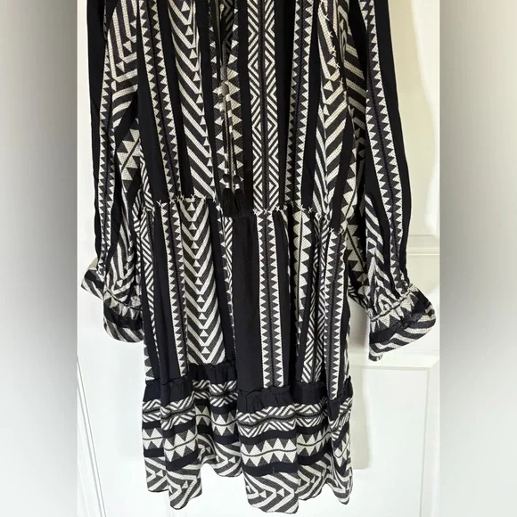 Maeve Monochrome Geometric Long Sleeve Dress - Picture 5 of 16